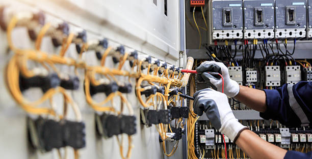 Professional Electrician technician working in Pleasant Hills, MD